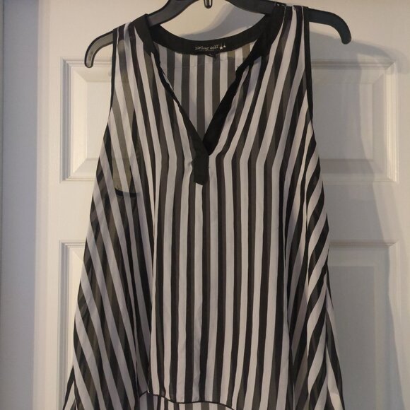 Living Doll Shirt Size Large - Picture 2 of 6